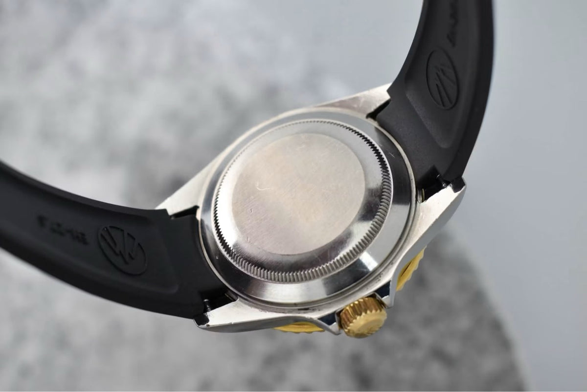 Rolex Submariner 16613 caseback, plain polished steel