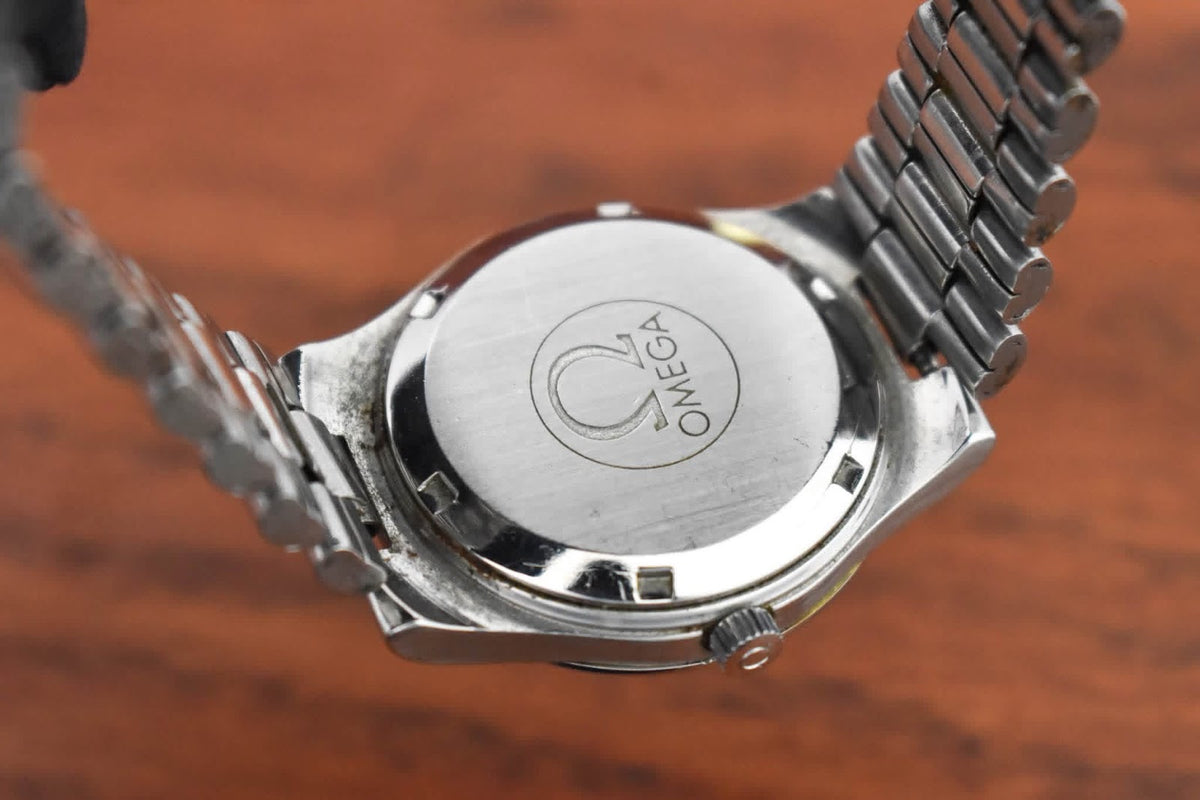 Omega Genève caseback with Omega logo, stainless steel